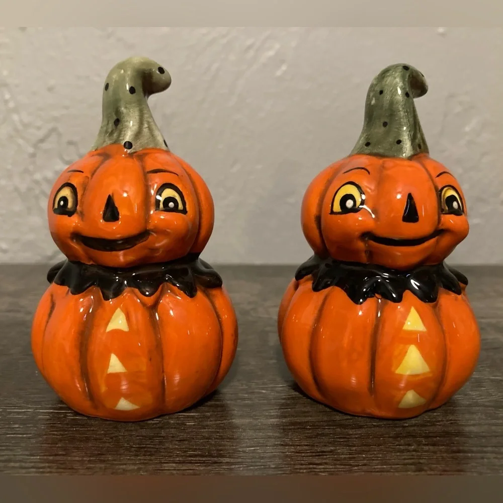 Johanna Parker Halloween Pumpkin Salt & Pepper Shakers